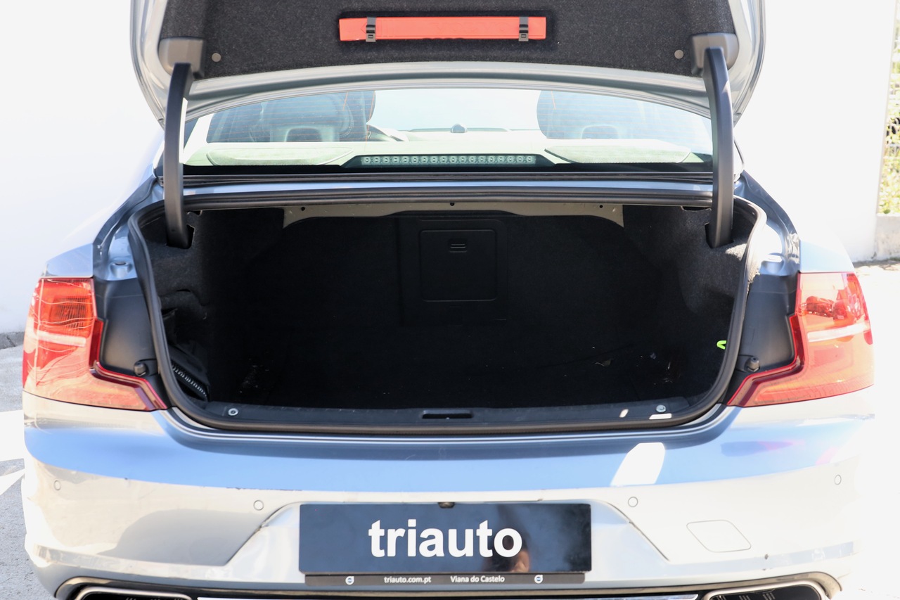 S90 D4 Inscription Geart.