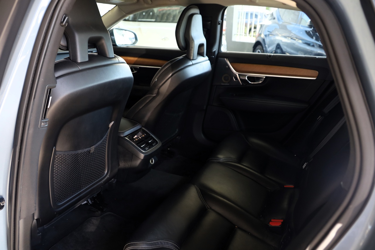 S90 D4 Inscription Geart.