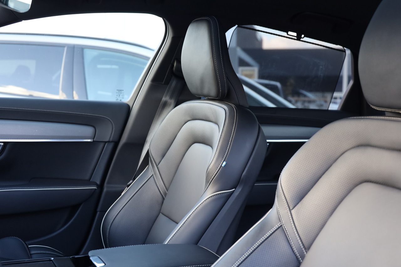 S90 T8 Hibrido Plug-in Ultimate Dark