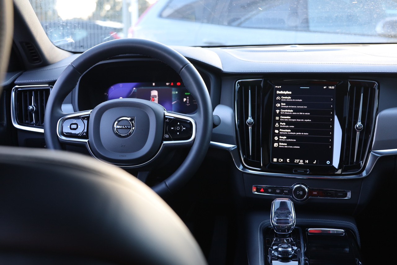 S90 T8 Hibrido Plug-in Ultimate Dark