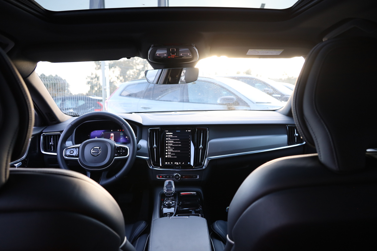 S90 T8 Hibrido Plug-in Ultimate Dark