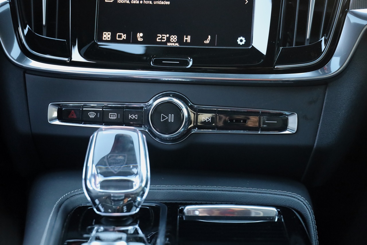 S90 T8 Hibrido Plug-in Ultimate Dark