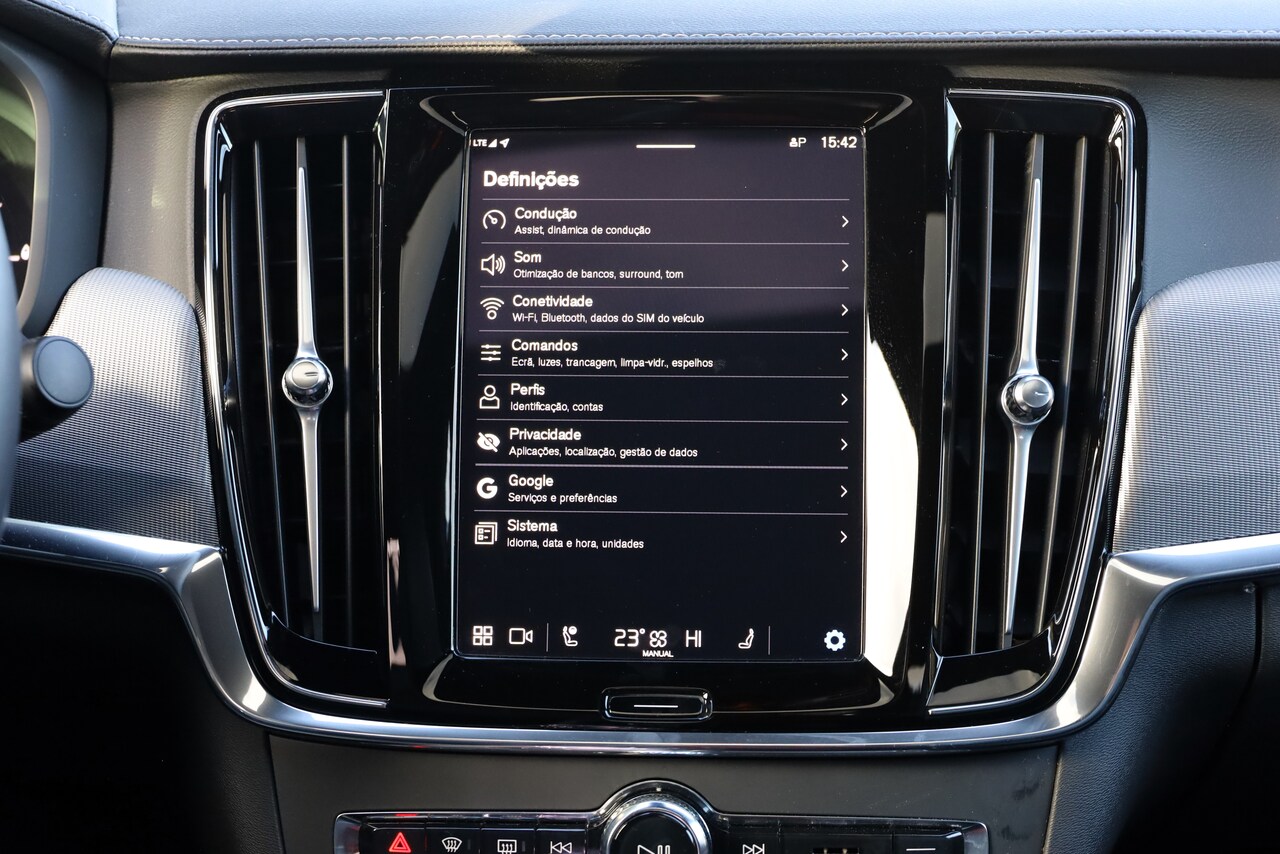 S90 T8 Hibrido Plug-in Ultimate Dark