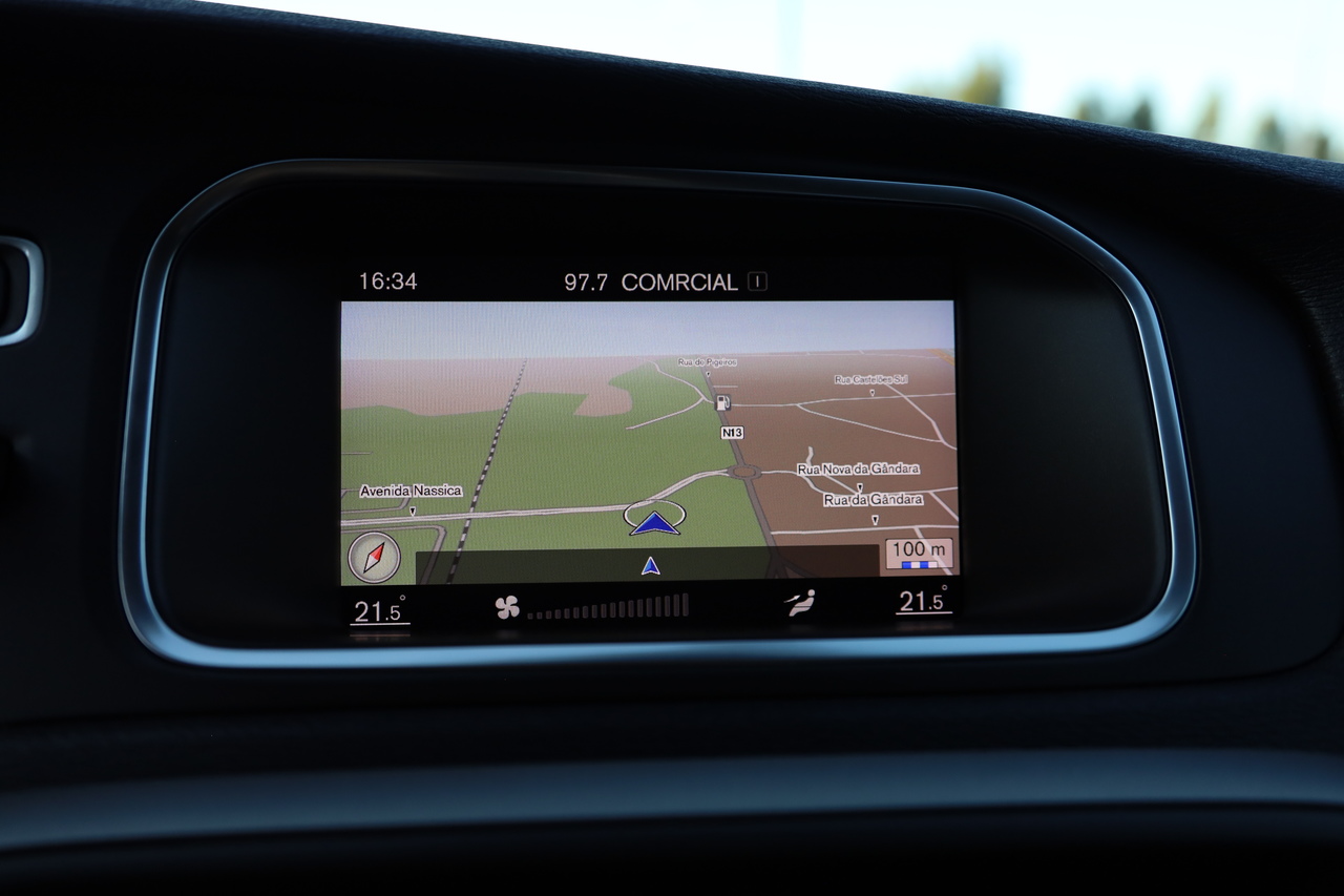 V40 D2 Kinetic