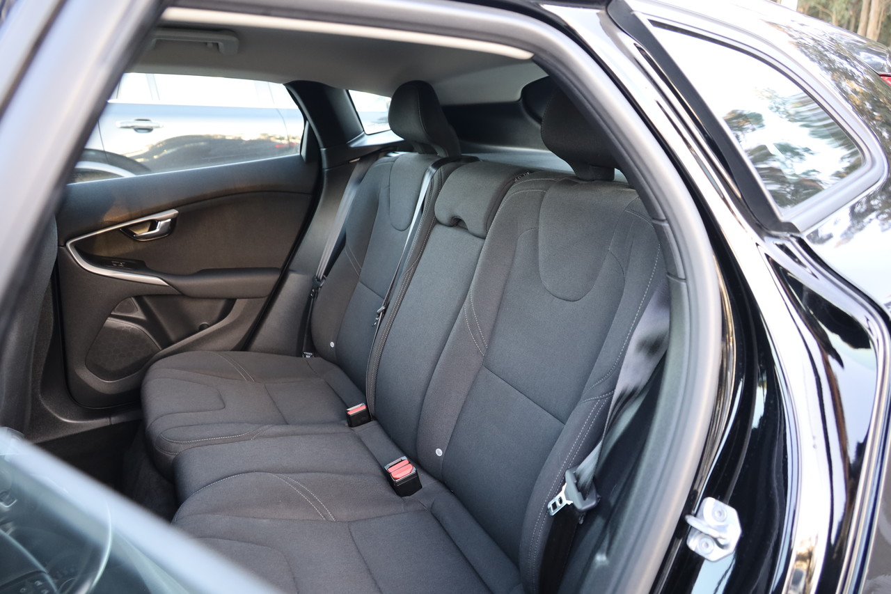 V40 D2 Kinetic
