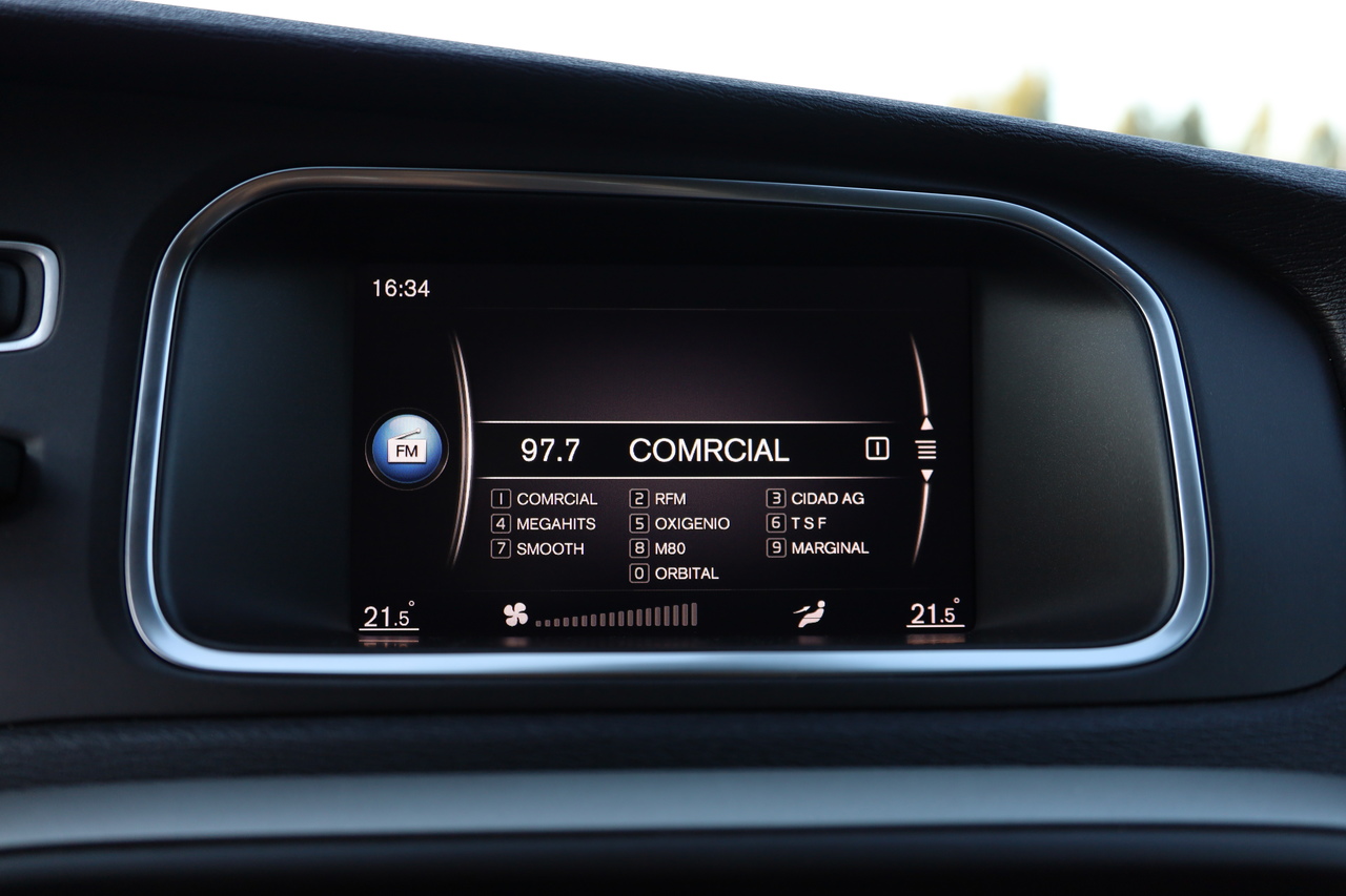 V40 D2 Kinetic