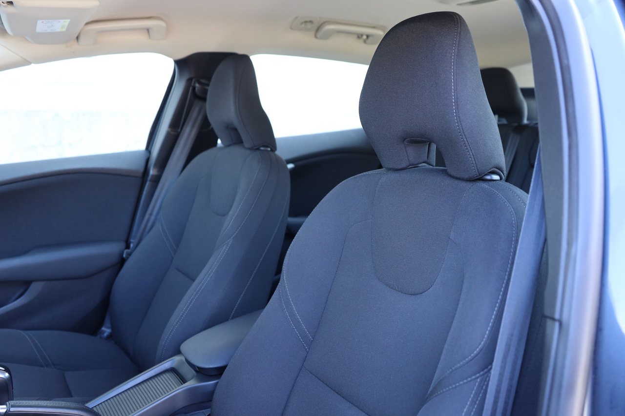 V40 D2 Kinetic 