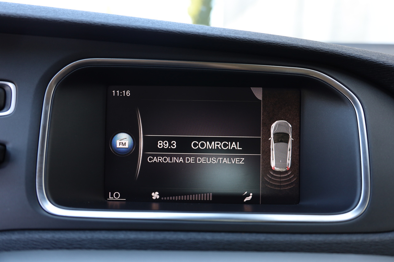 V40 D2 Kinetic 