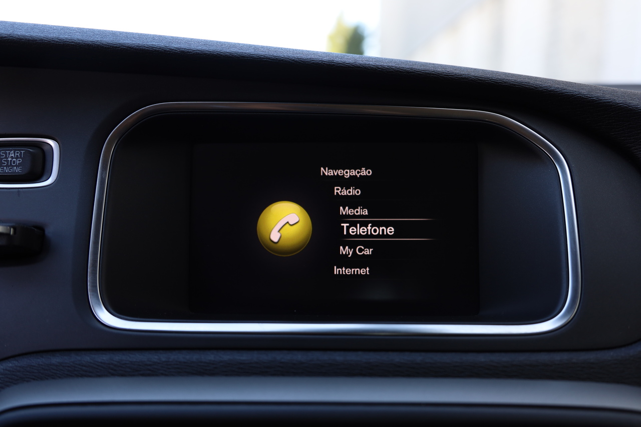 V40 D2 Kinetic 