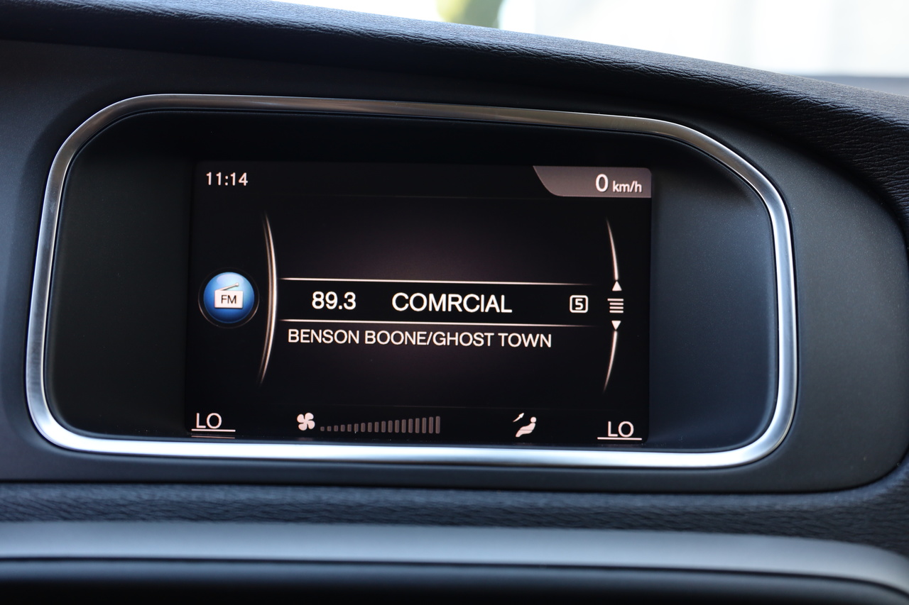 V40 D2 Kinetic 
