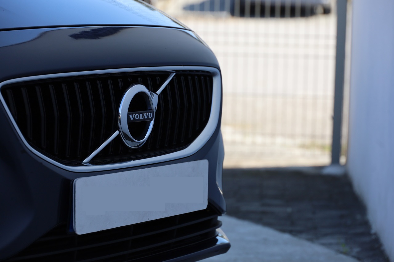 V40 D2 Kinetic 