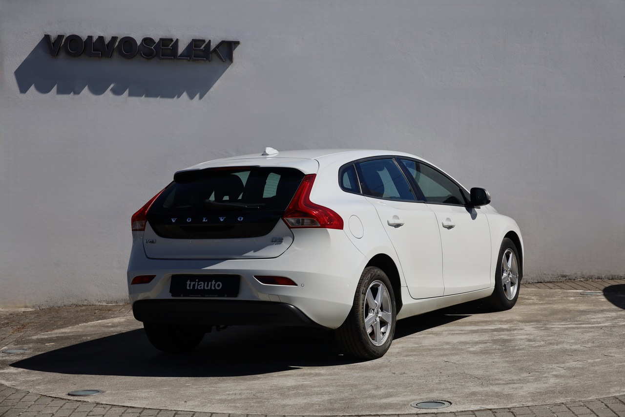 V40 D2 Kinetic