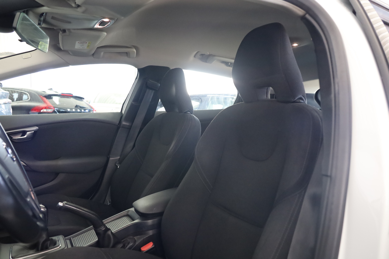 V40 D2 Kinetic