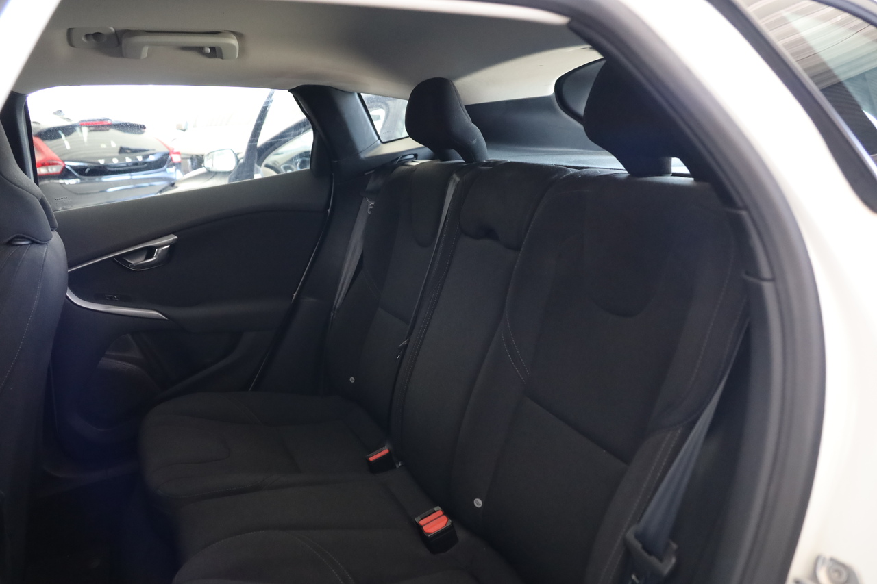 V40 D2 Kinetic