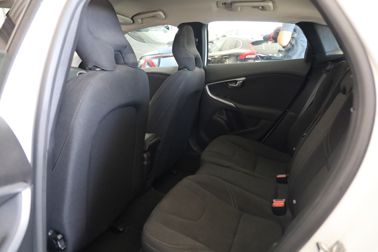 V40 D2 Kinetic