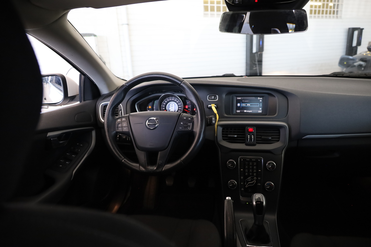 V40 D2 Kinetic