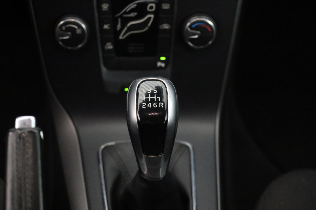 V40 D2 Kinetic