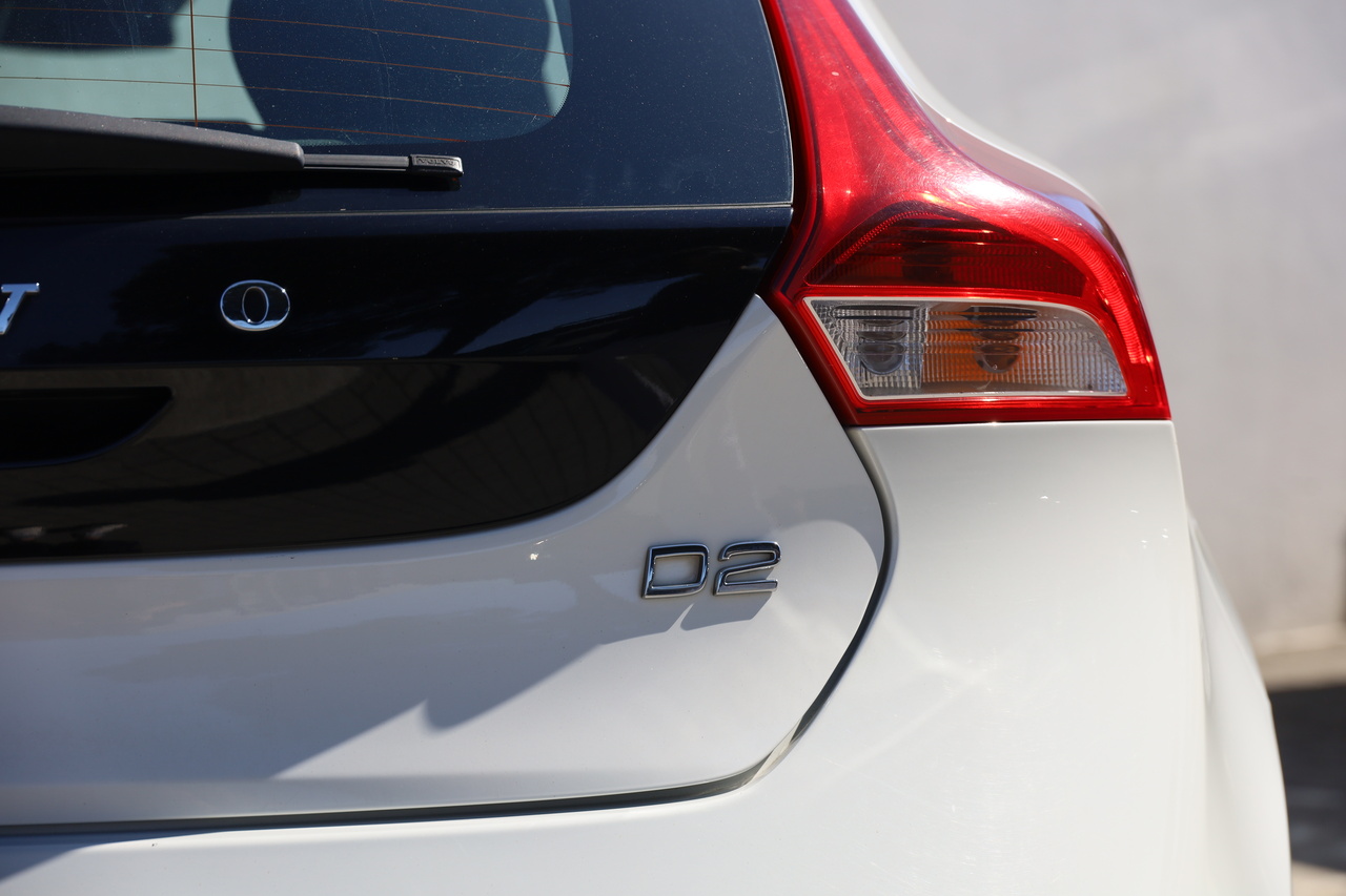 V40 D2 Kinetic