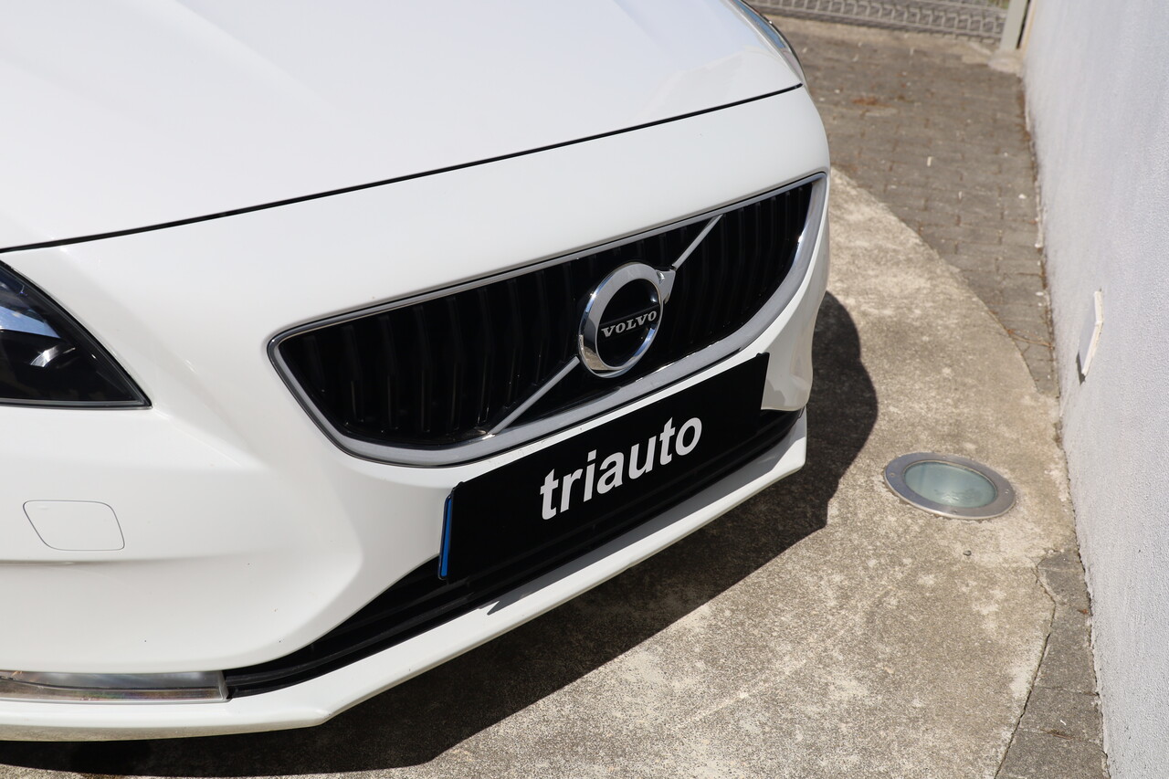 V40 D2 Kinetic