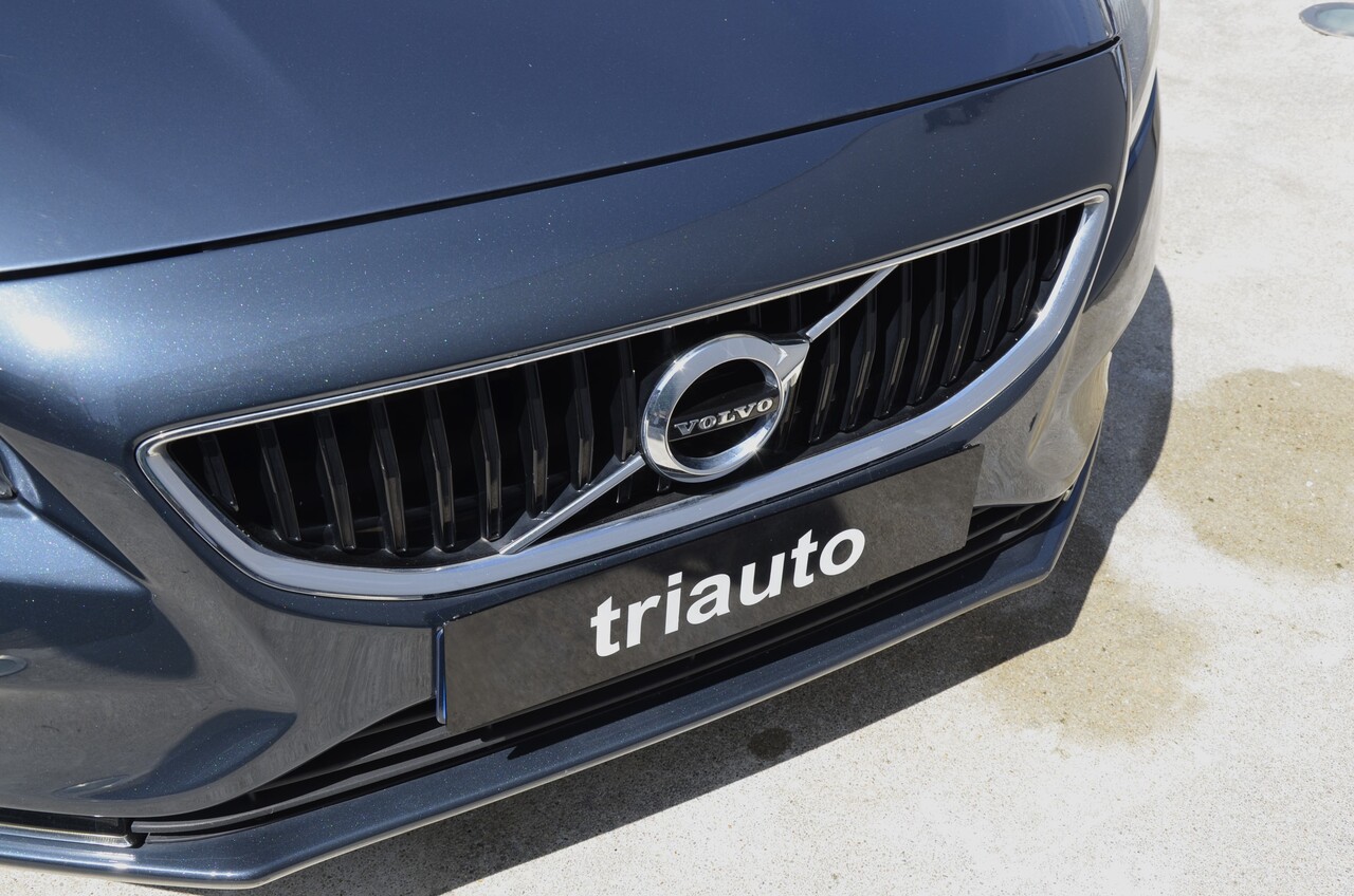 V40 D2 Kinetic