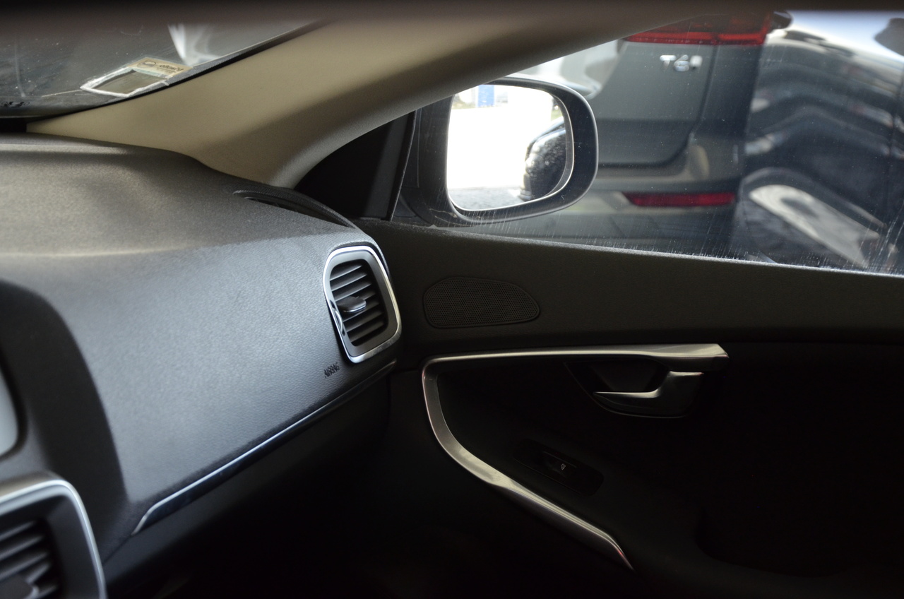 V40 D2 Kinetic