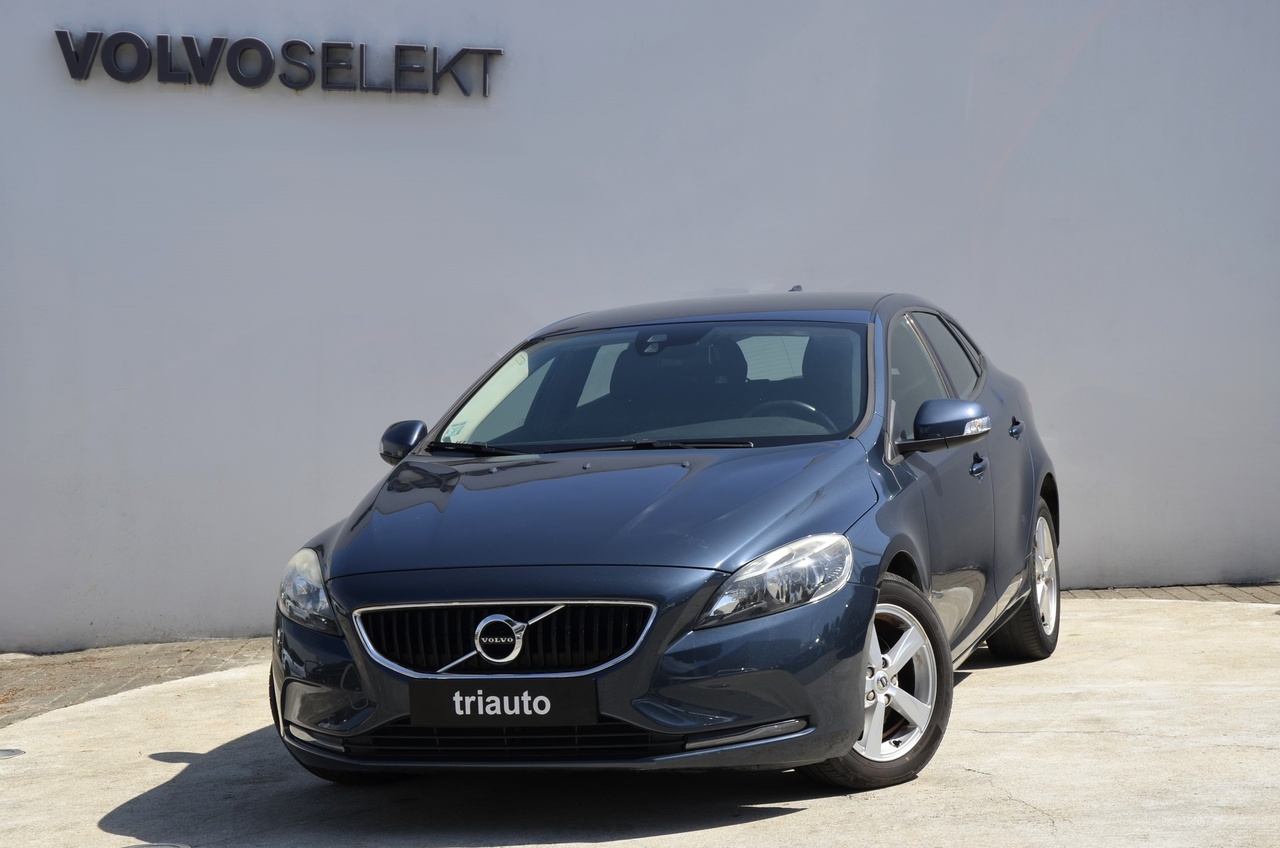 V40 D2 Kinetic