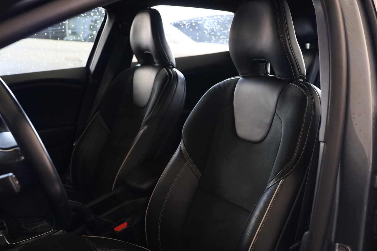 V40 D2  R-Design