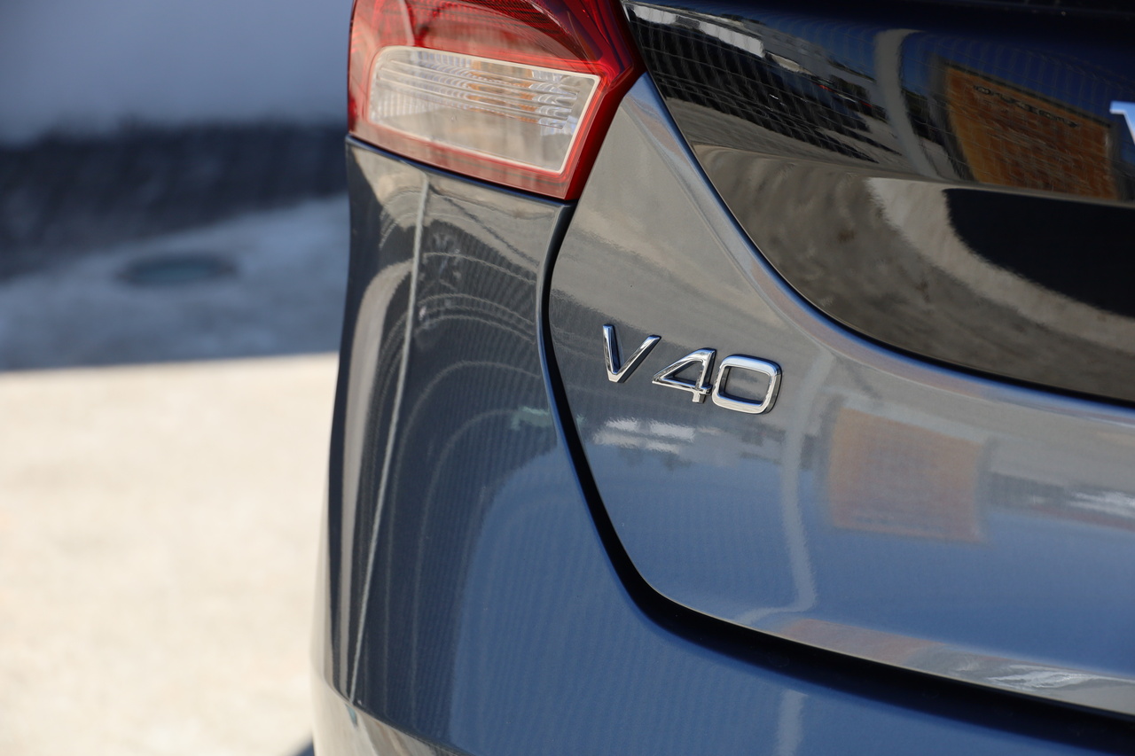 V40 D2  R-Design