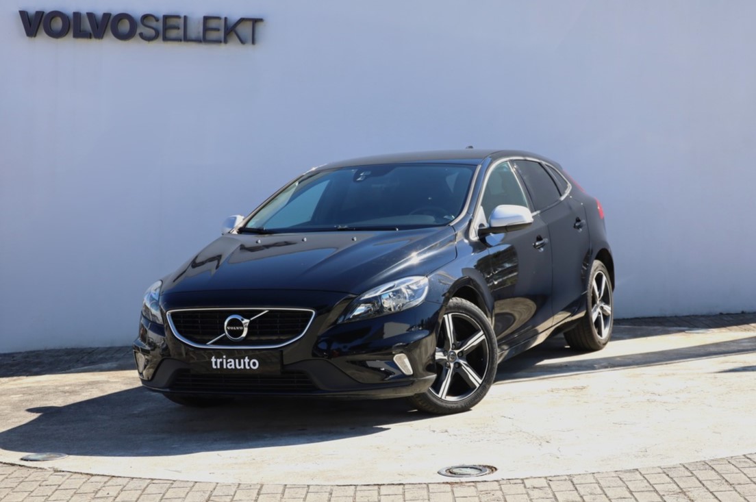 V40 D2  R-Design