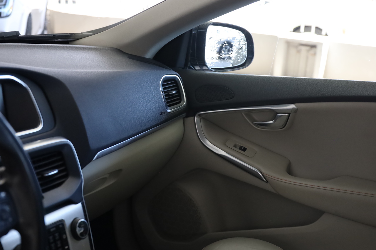 V40 D2 VOR
