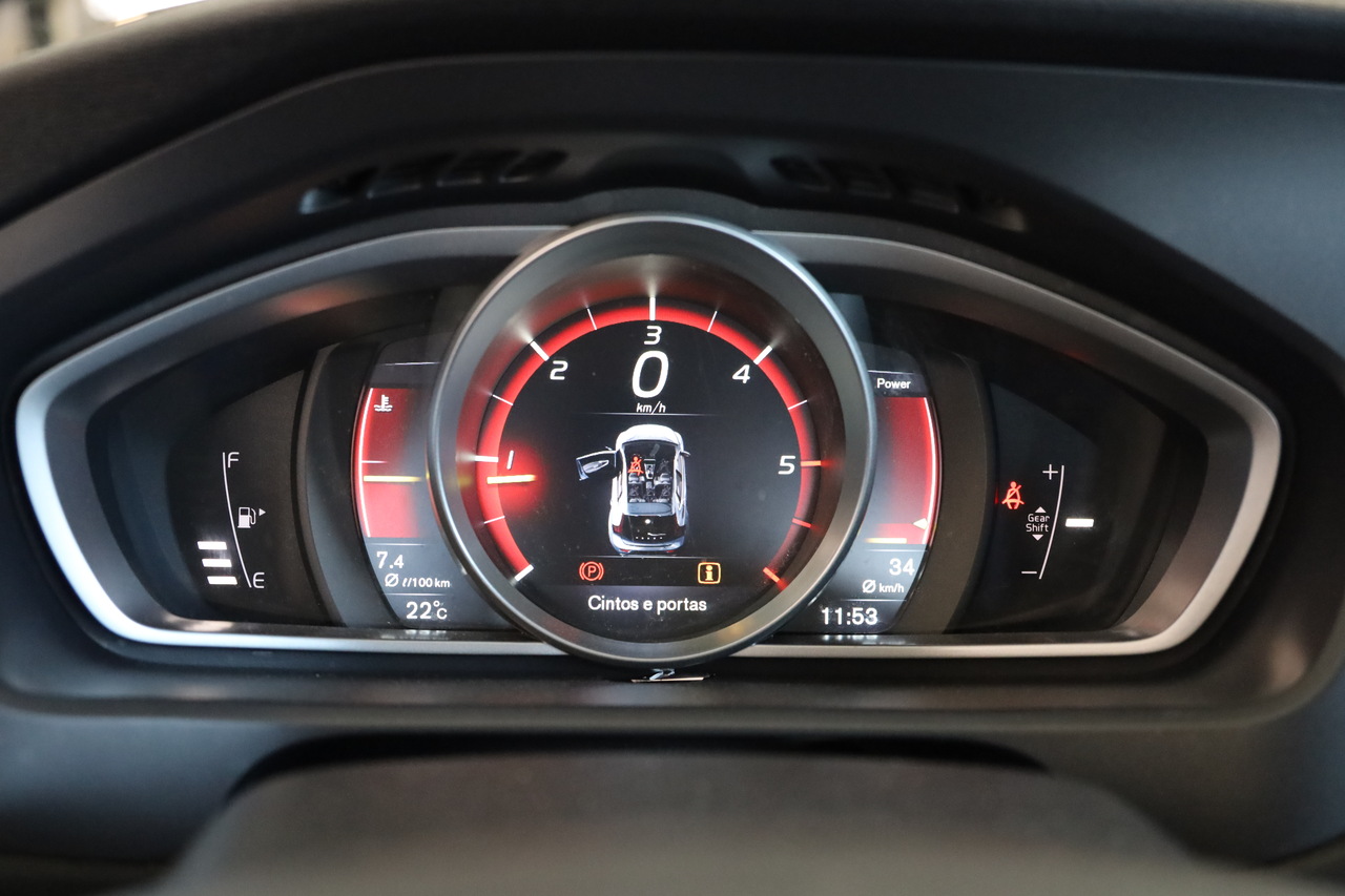 V40 D2 VOR