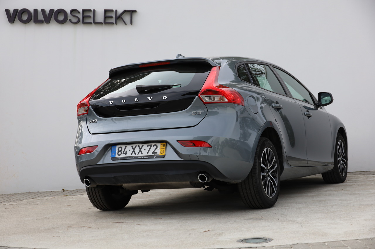 V40 D3 Momentum Geart.6V