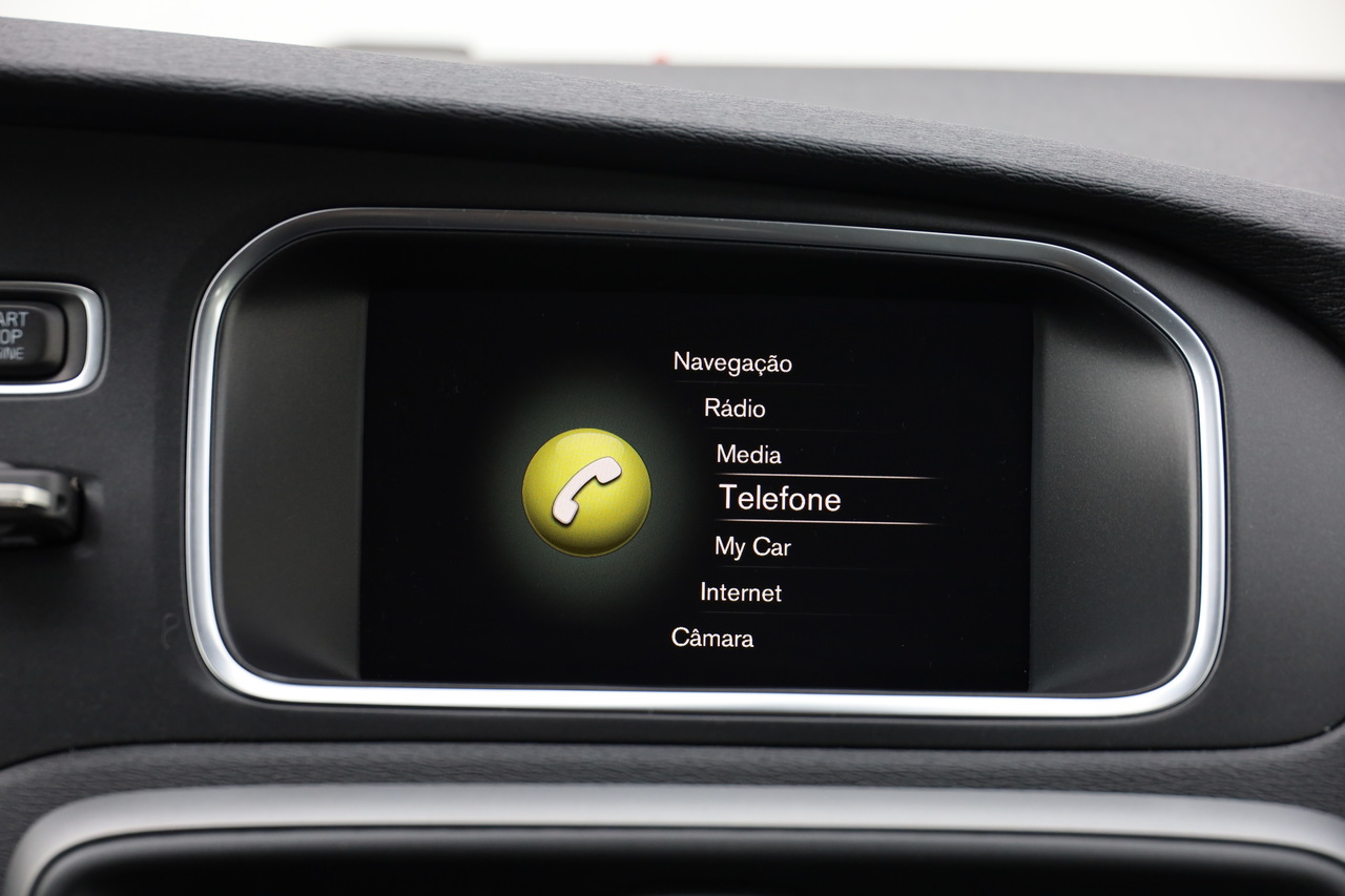 V40 D3 Momentum Geart.6V