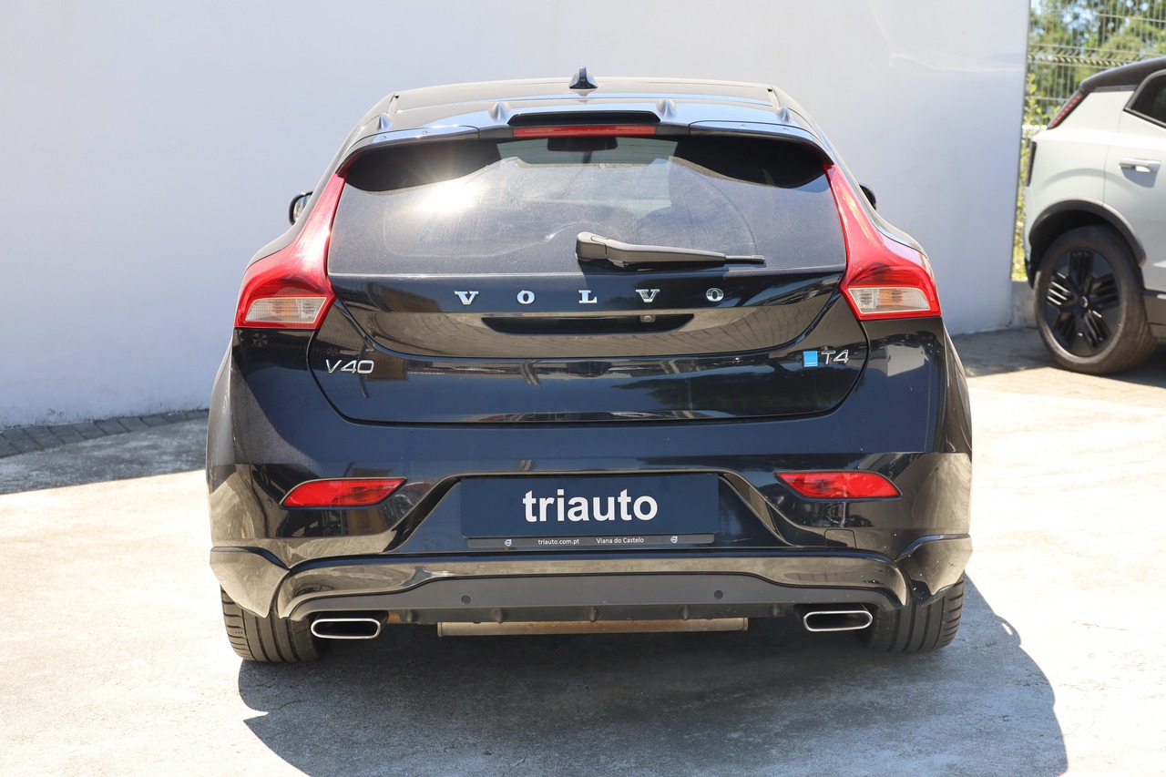 V40 T4 Summum