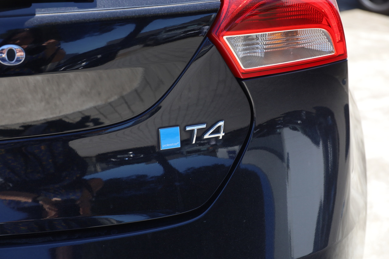 V40 T4 Summum