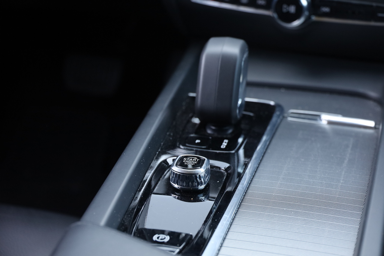 V60 B4 Hibrido Gasóleo Core AWD