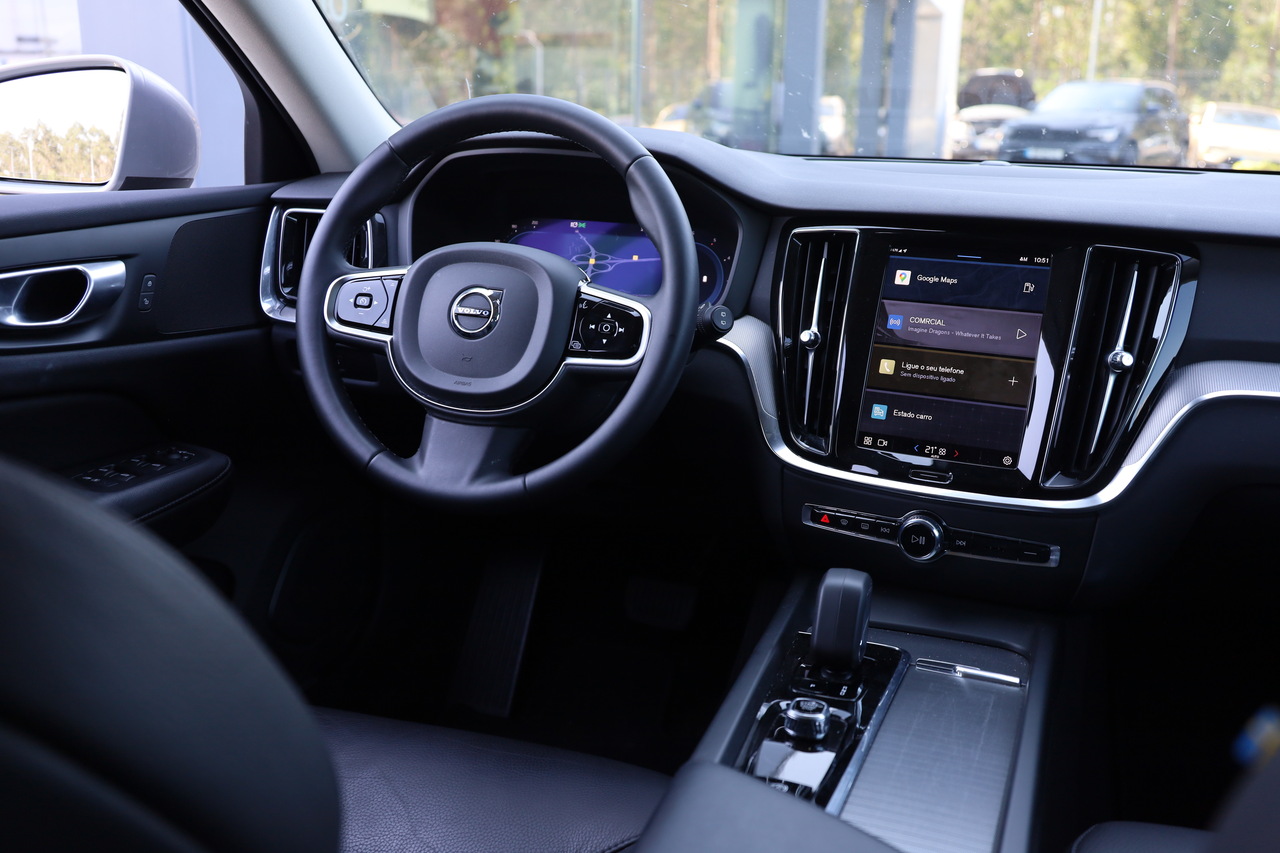 V60 B4 Hibrido Gasóleo Core AWD