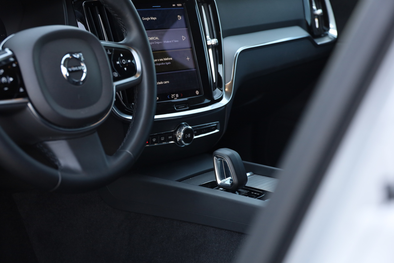 V60 B4 Hibrido Gasóleo Core AWD
