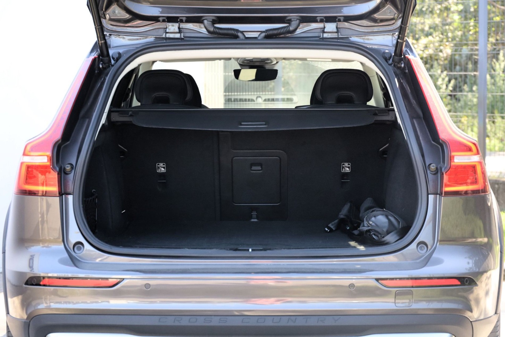 V60 B4 Hibrido Gasóleo Cross Country
