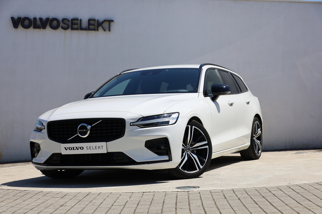 V60 B4 R-Design Geart.