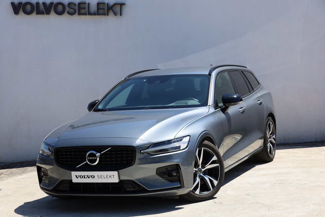 V60 B4 R-Design Geart.