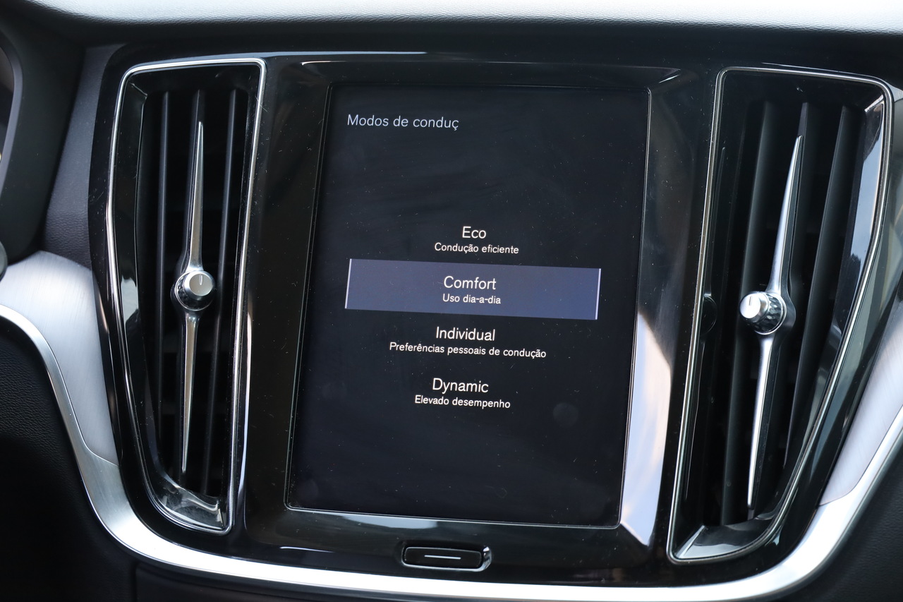 V60 D3 Momentum Geart.8V