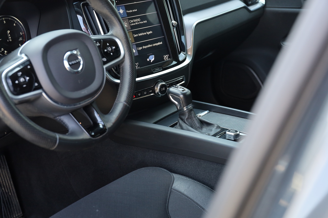 V60 D3 Momentum Geart.8V