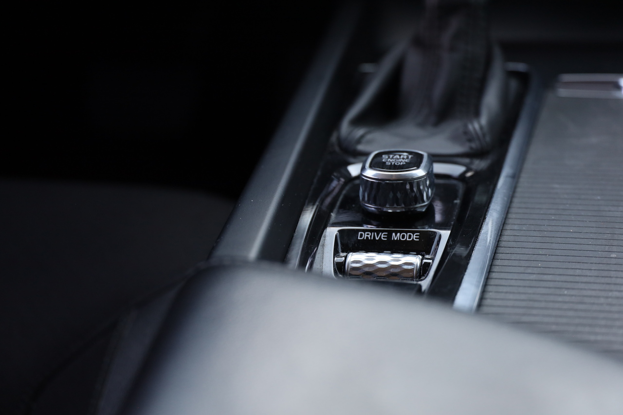 V60 D3 Momentum Geart.8V