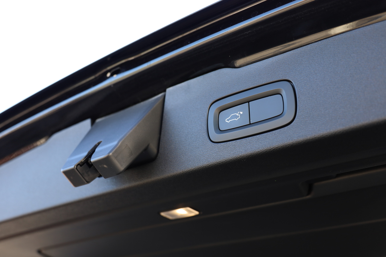 V60 D3 R-Design Geart.