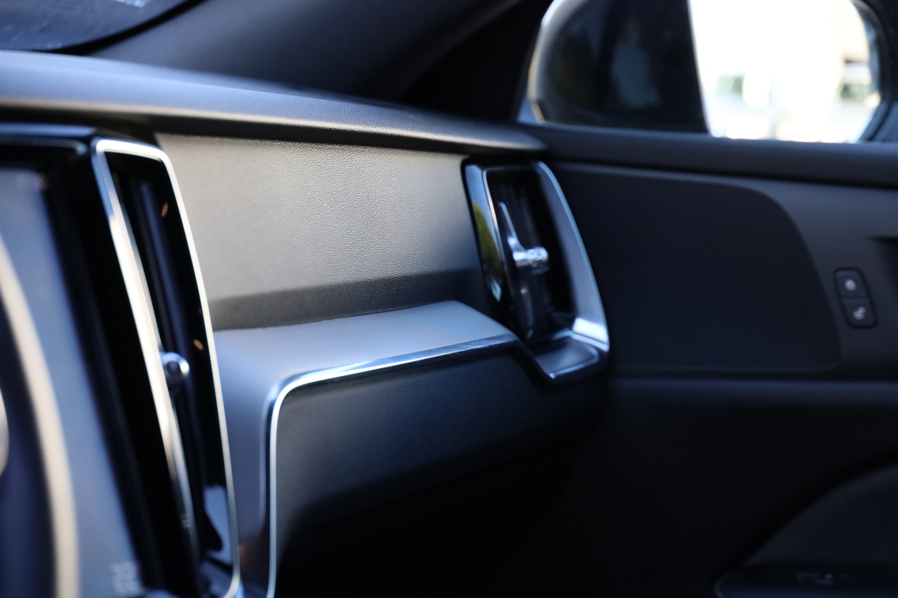 V60 D3 R-Design Geart.