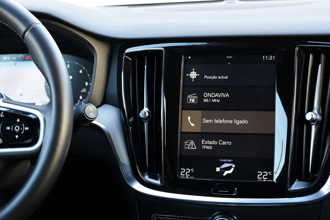 V60 D3 R-Design Geart.