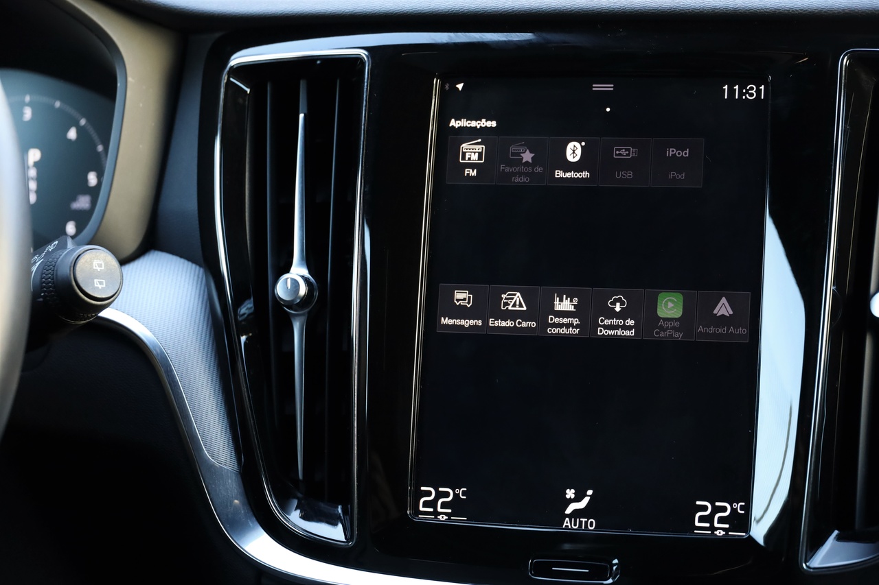 V60 D3 R-Design Geart.