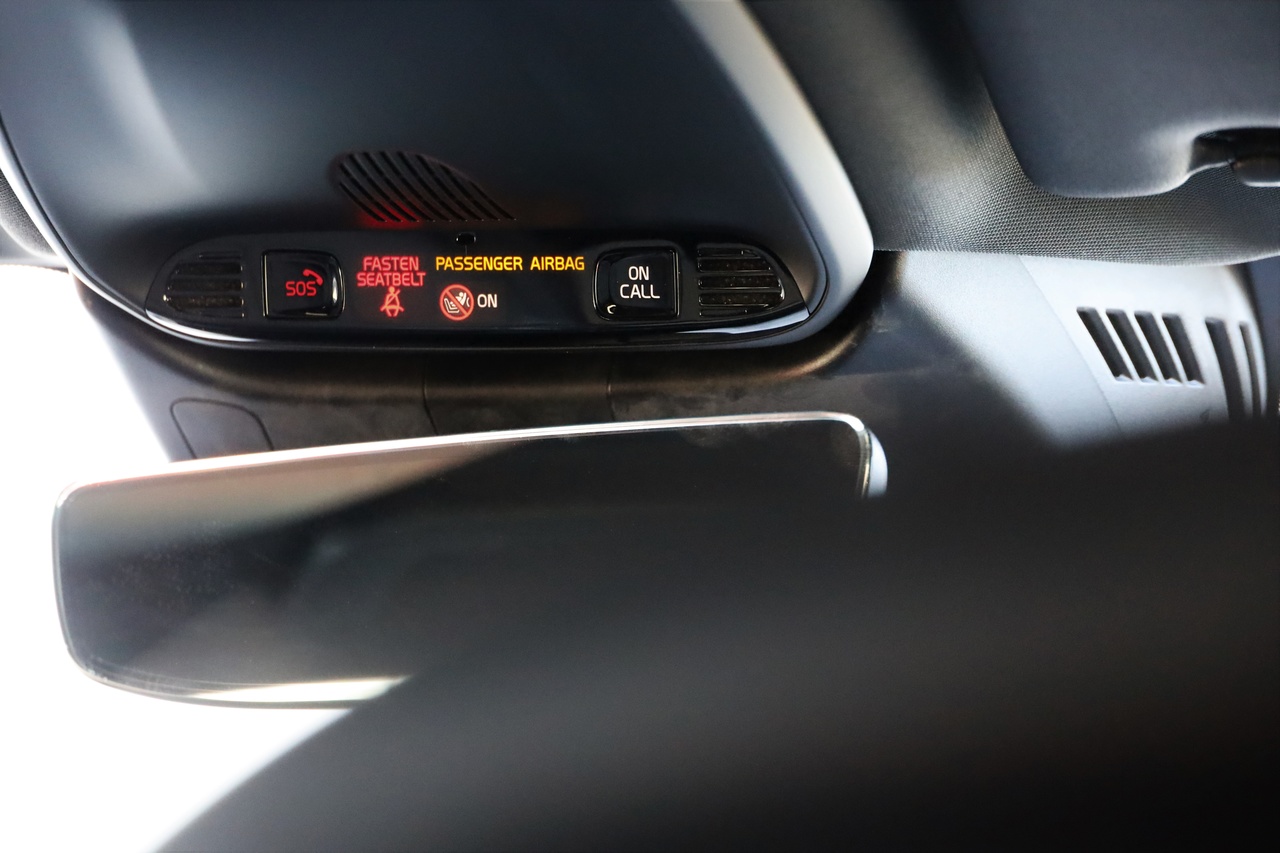 V60 D3 R-Design Geart.