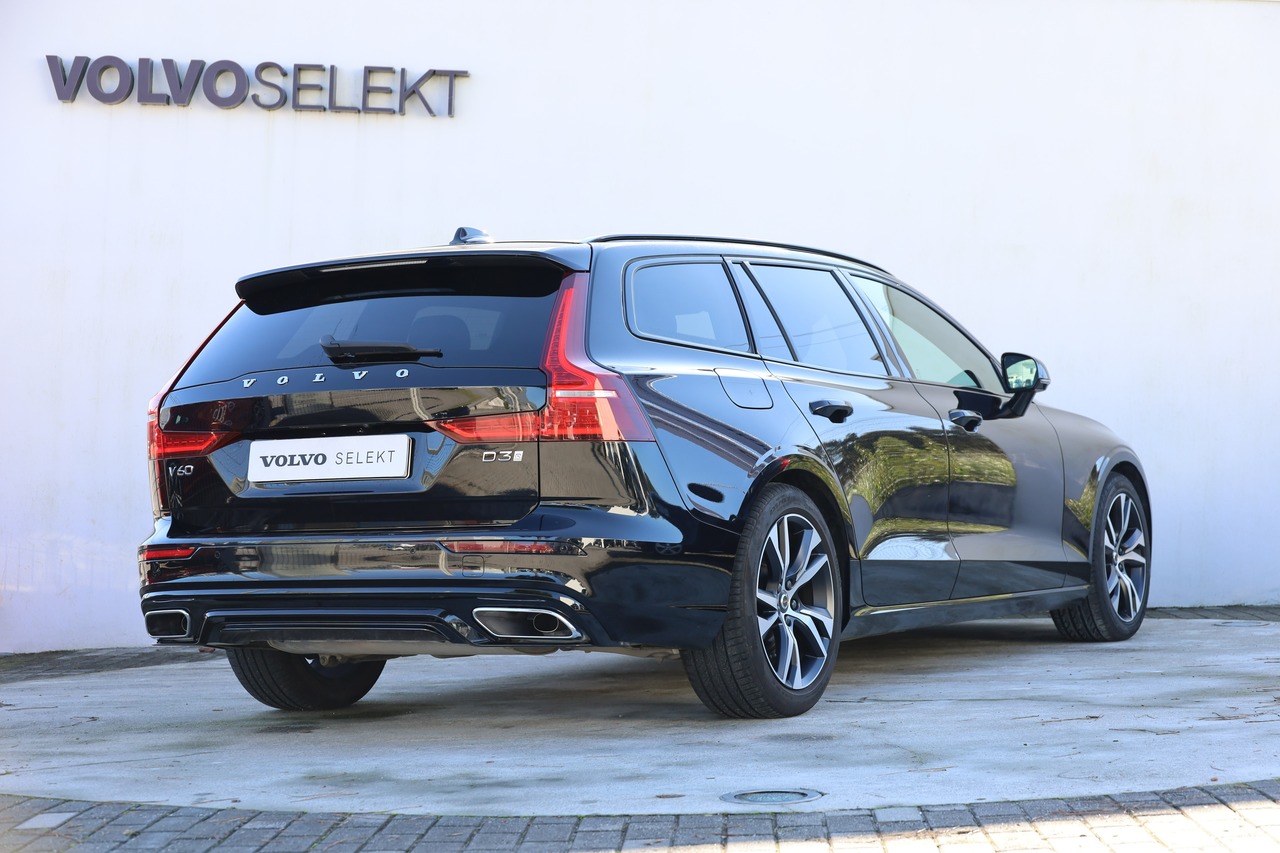 V60 D3 R-Design Geart.